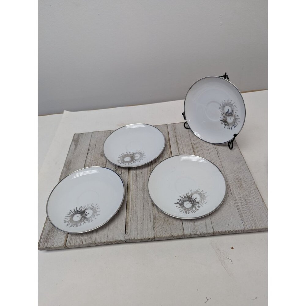 Vintage Kutani Set 4 Saucers and 3 Cups White Silver Gray Bursts Japan Teacups - Picture 8 of 10